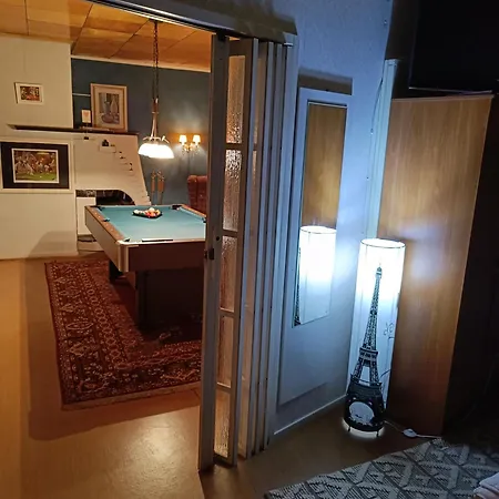 Nina's Guesthouse, City,160 M2 Apartment Jamsa