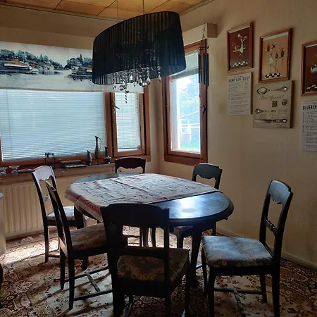 Nina's Guesthouse, City,160 M2 Apartment
